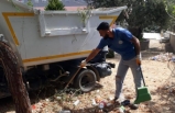Edremit Belediyesi okul bahçelerini temizliyor