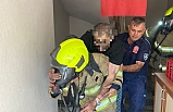 Karesi'de yaşlı adamı ölümden itfaiye erleri kurtardı