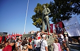 Ayvalık Belediye Başkanı Mesut Ergin, Atatürk Anıtı'na saldırıyı kınadı