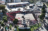 Edremit'te Cumhuriyet'in 101. yılı töreni hayran bıraktı