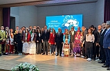 Ayvalık'ta Öğretmenler Günü coşkuyla kutlandı
