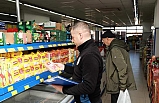 Burhaniye Belediyesi’nden Marketlerde Sıkı Denetim