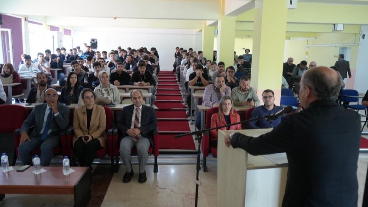 Edremit MYO’da 2025–2026 Eğitim Yılı Açılış Dersi Gerçekleştirildi