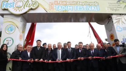 Edremit'te 2. Zeytinyağı Tadım Festivali görkemli törenle start aldı