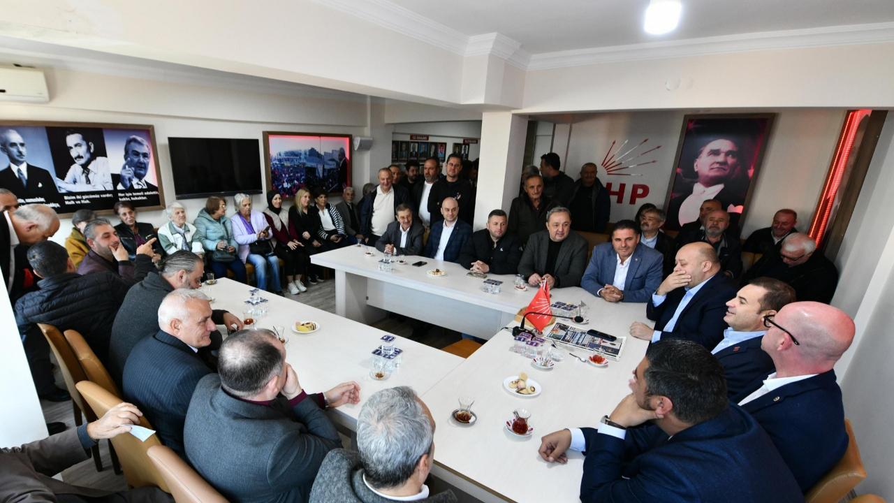 Başkan Akın Gönen'de partililerle buluştu