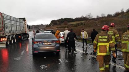 Balıkesir Savaştepe’de zincirleme kaza: 1 Ölü, 10 Yaralı