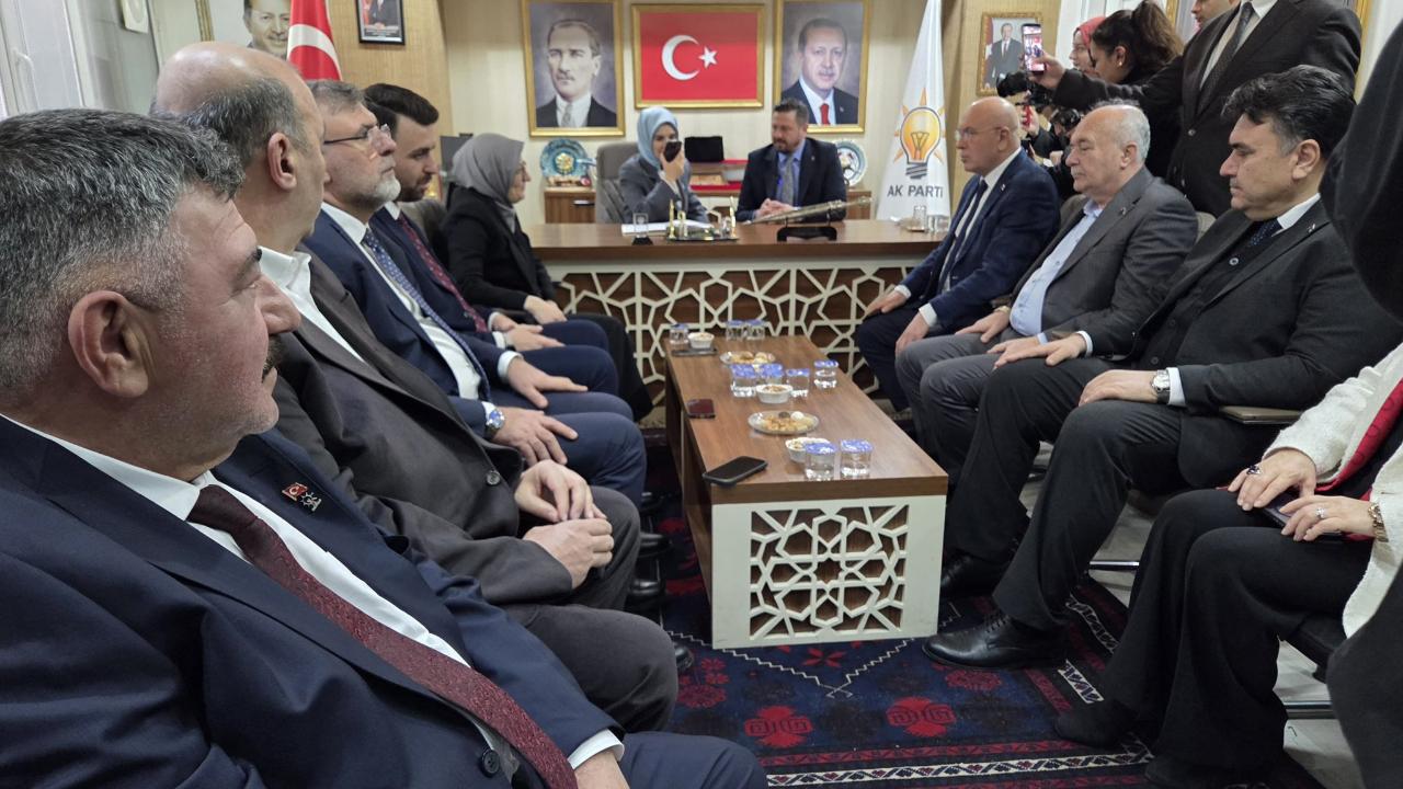 Balıkesir'de Bakan Göktaş rüzgarı..