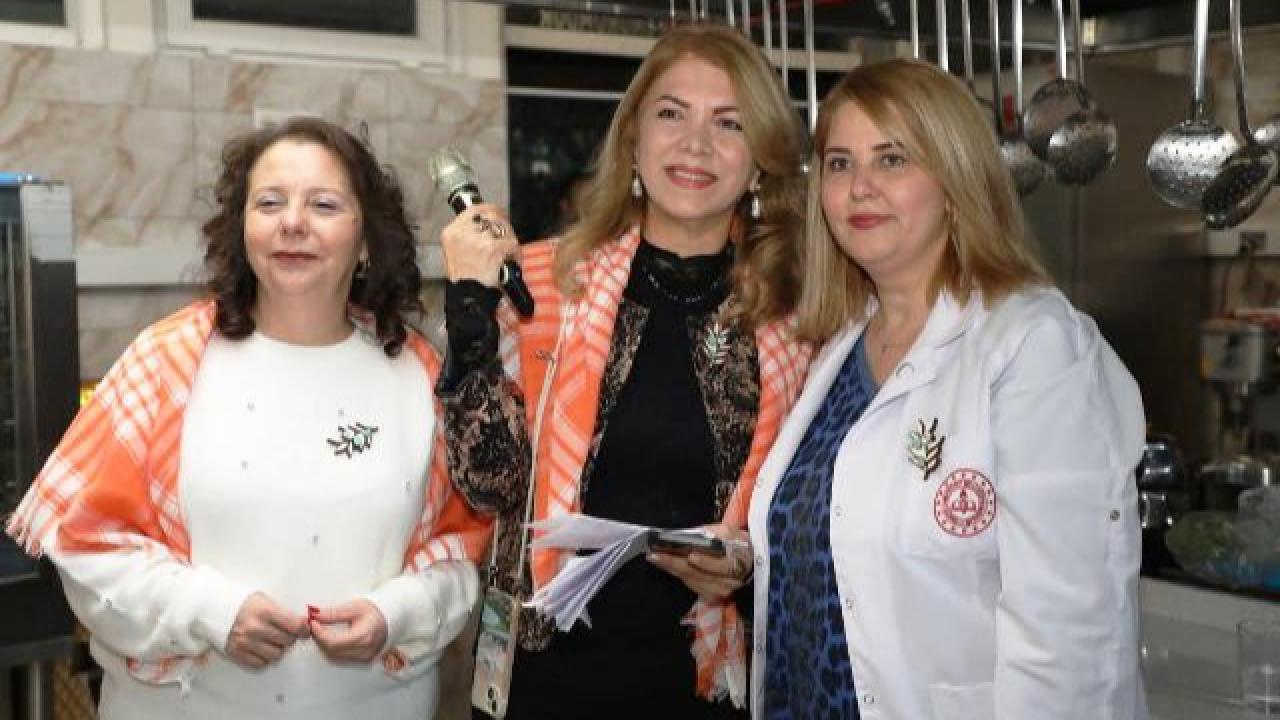 Edremit'te Meci Şenliği yemek yarışması ile başladı