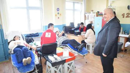 "Bir Ünite Kan, Üç Can": Müdür Selehattin Kal'dan anlamlı destek