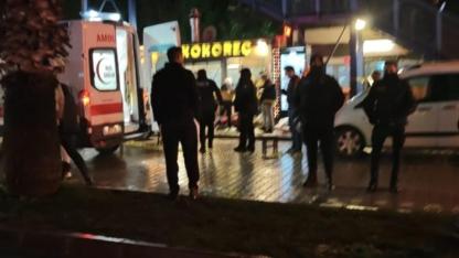 Edremit'te kokoreççi dükkanına motosikletli saldırı