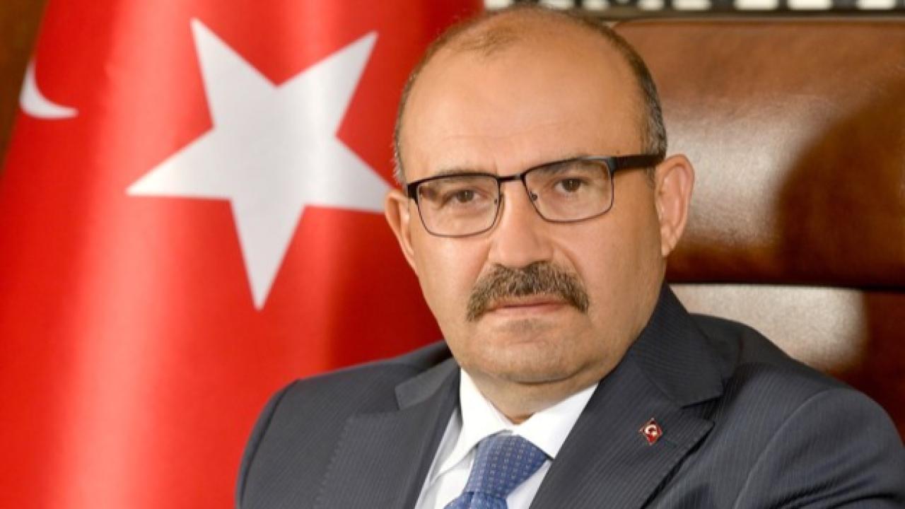 Vali Ustaoğlu'ndan Berat Kandili mesajı