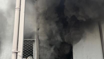 Altıeylül’de iş yeri yangını