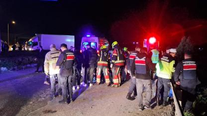 Araçtan dışarı fırladılar. Balıkesir OSB’de feci kaza