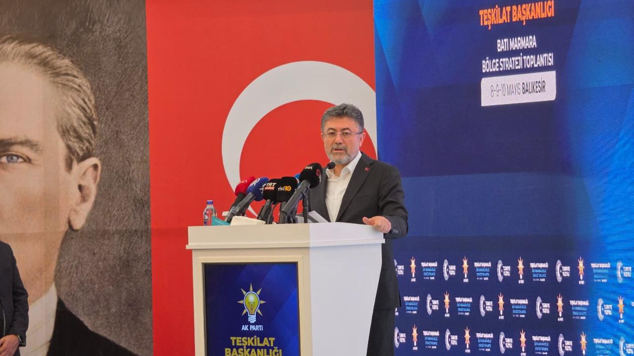 Bakan Yumaklı: "138 bin gönüllü kahramanımızla yeşil vatanı koruyoruz"