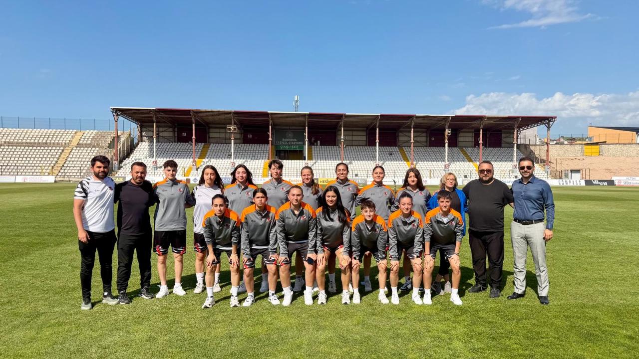Bandırmagücü FK’dan Gençlik ve Spor İlçe Müdürlüğüne ziyaret