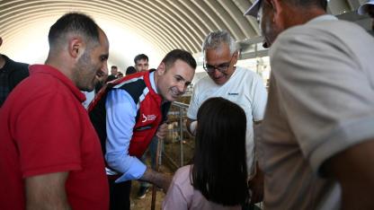 Başkan Akın, Hayvan Pazarı’nı ziyaret etti