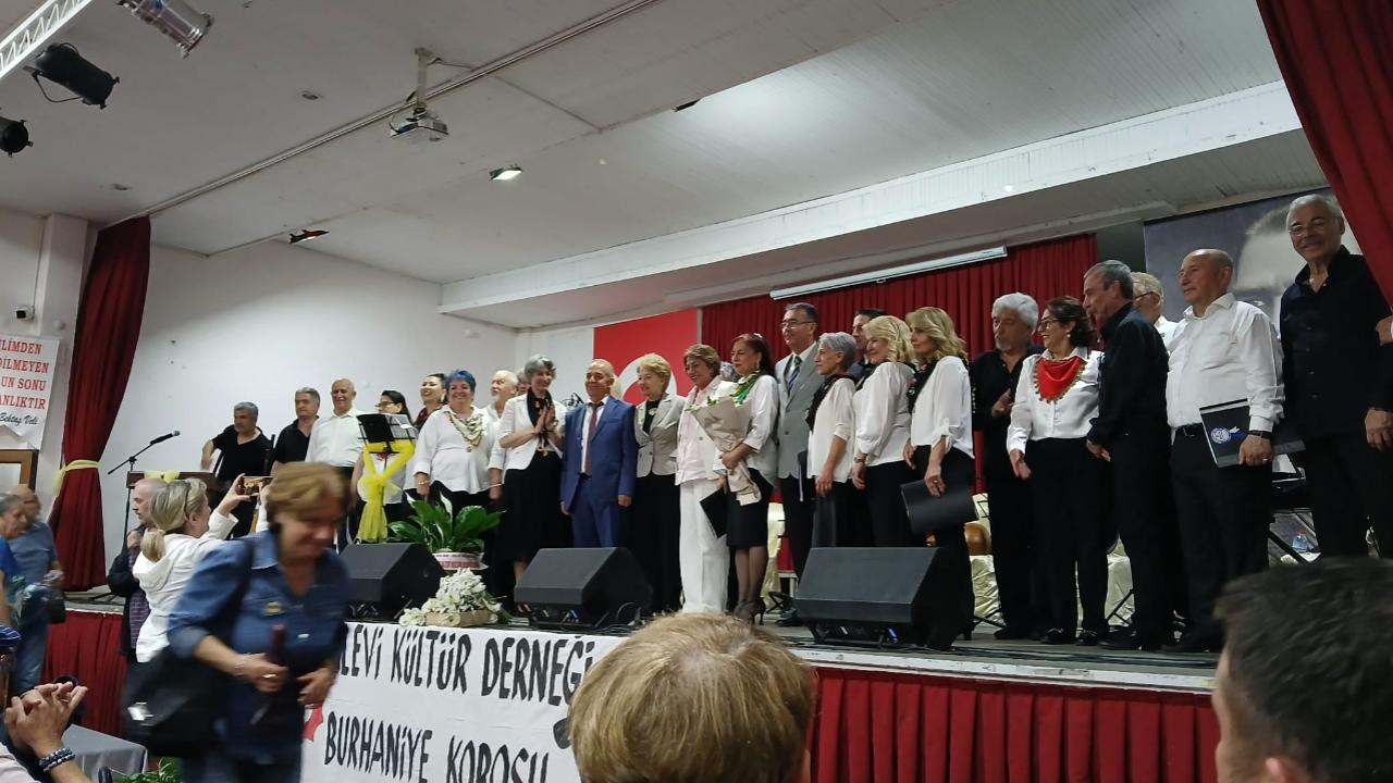 Burhaniye’de Alevi Kültür Derneğinden Bahar Konseri