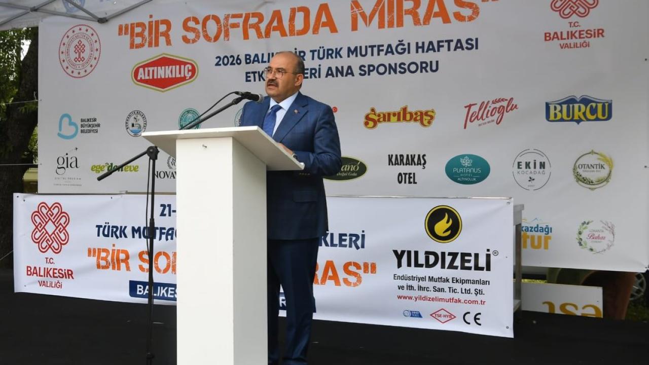 Burhaniye’de “Bir Sofrada Miras” Paneli Düzenlendi