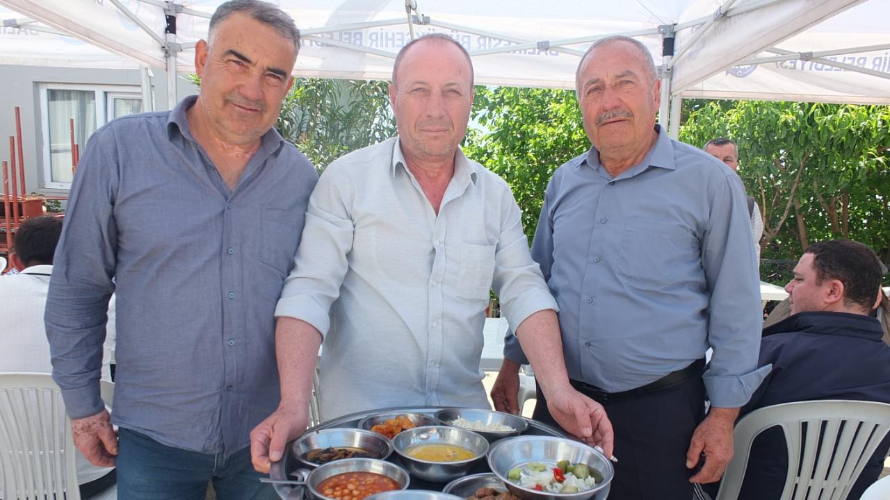 Burhaniye’de Çiftçi Hayırları devam ediyor