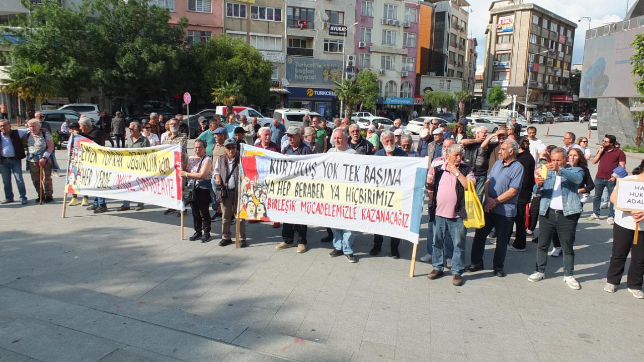 Burhaniye’de Kayyumu butlanı tanımıyoruz eylemi