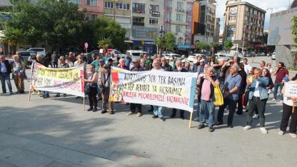 Burhaniye’de Kayyumu butlanı tanımıyoruz eylemi