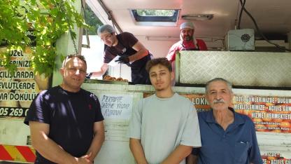 Burhaniye'de lokma ve pilav hayrı geleneği devam ediyor