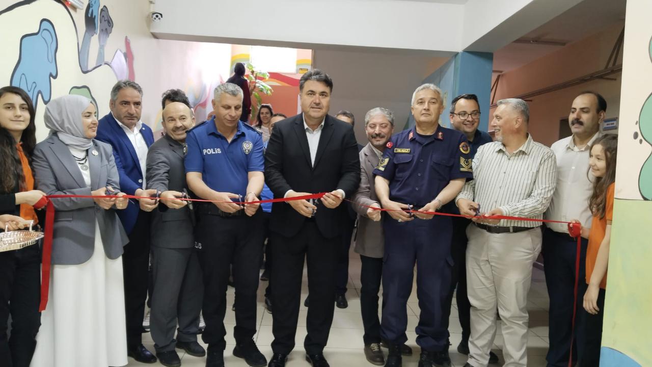 Havran’da Yıl Sonu Resim Sergisi Beğeni Topladı