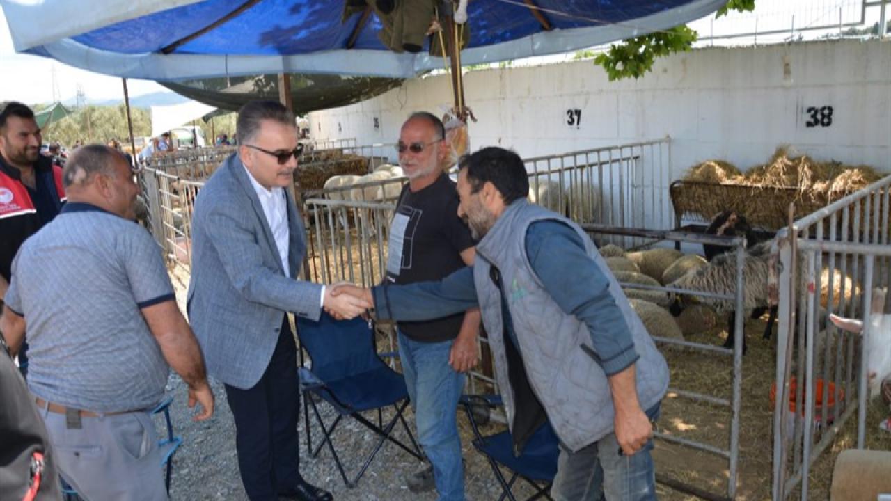 Kaymakam Odabaş Kurban Pazarında Denetim Yaptı