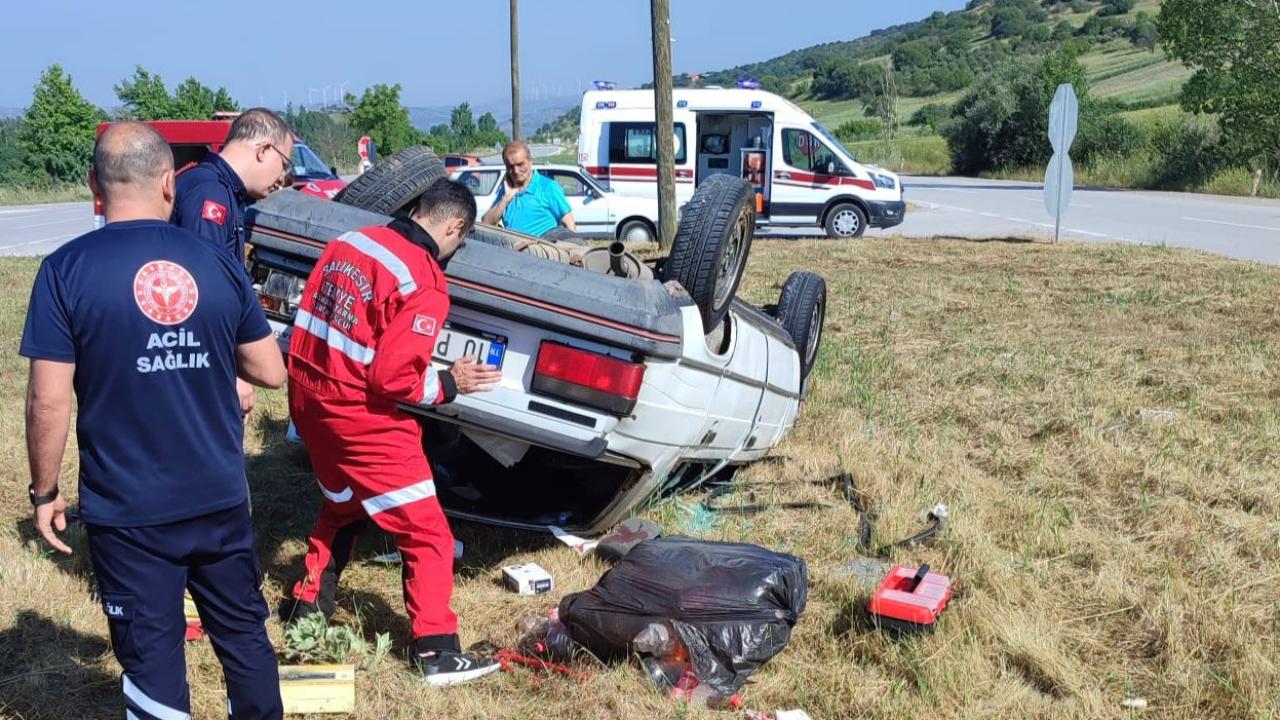 Kepsut’ta tek taraflı kaza: 3 kişi yaralandı