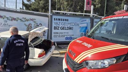 Altıeylül’de Kaza: 4 Yaralı