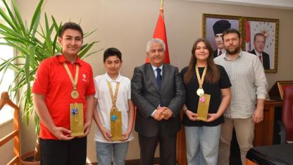 TÜBİTAK Türkiye Birincilerinden İl Milli Eğitim Müdürü Selehattin Kal’a Ziyaret