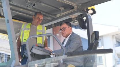 Altıeylül’de Asfalt Mesaisi Aralıksız Sürüyor