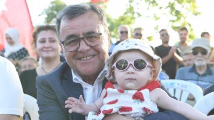 Altıeylül’de Mor Şölen Büyüledi