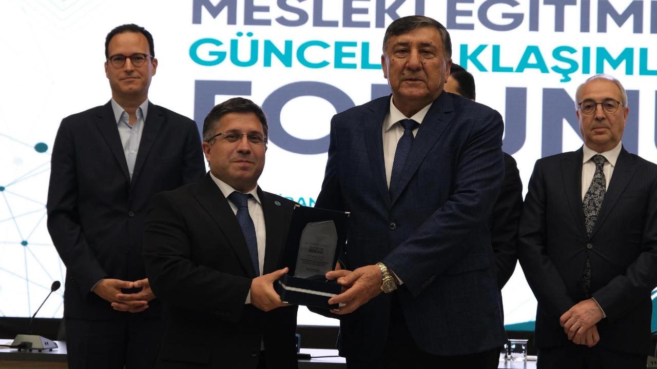 Balıkesir Ticaret Borsası Mesleki Eğitim Forumunda Yer Aldı