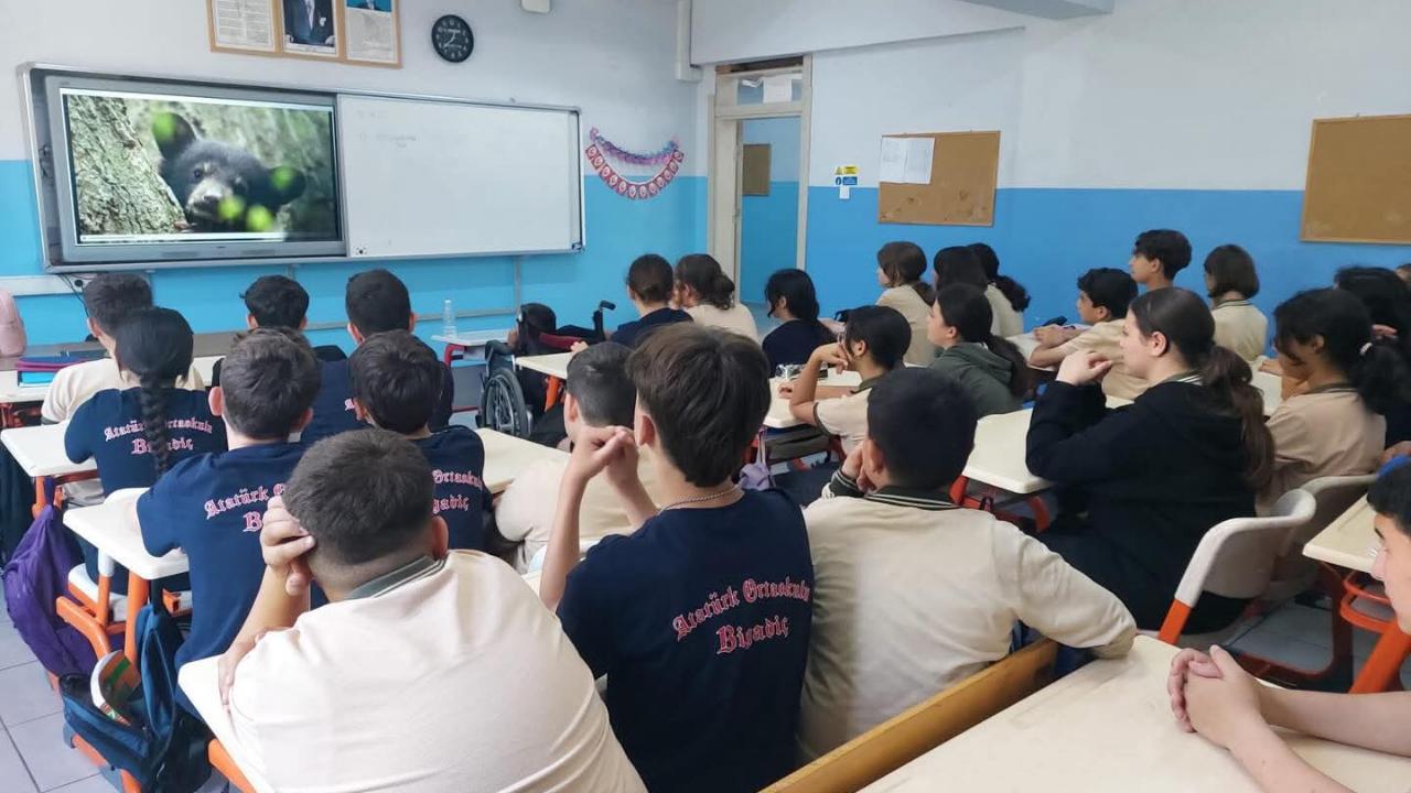 Balıkesir'de Doğa Koruma ve Milli Parklar Eğitimleri Sürüyor