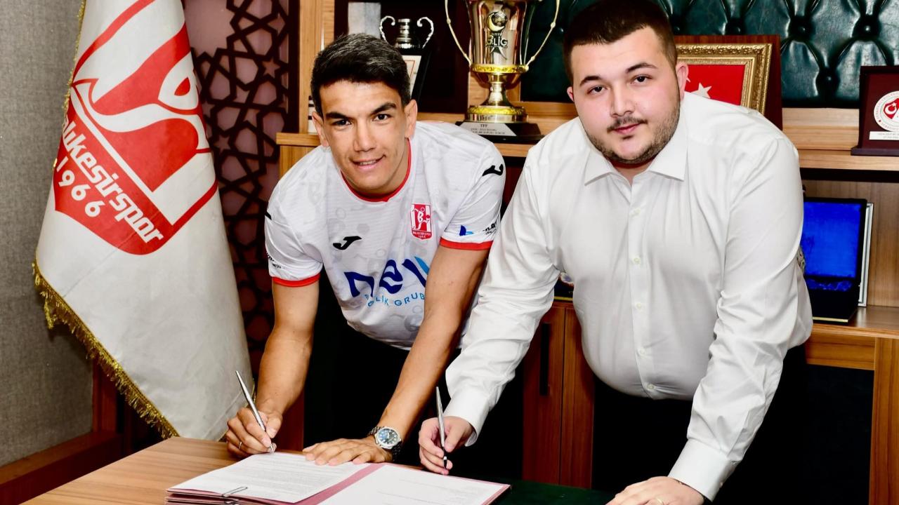 Balıkesirspor'dan Akın Akman Transferi