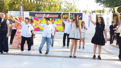 Bandırma YDS Academy mezunlarını görkemli törenle uğurladı
