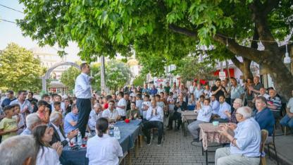 Başkan Akın, Erdek’in mahallelerini ziyaret etti