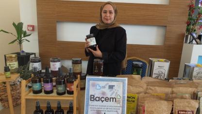 Burhaniye’de BAÇEM ürünleri ilgi gördü