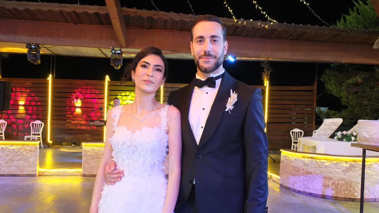 Burhaniye’de Büyükyılmaz çiftinin mutlu günü