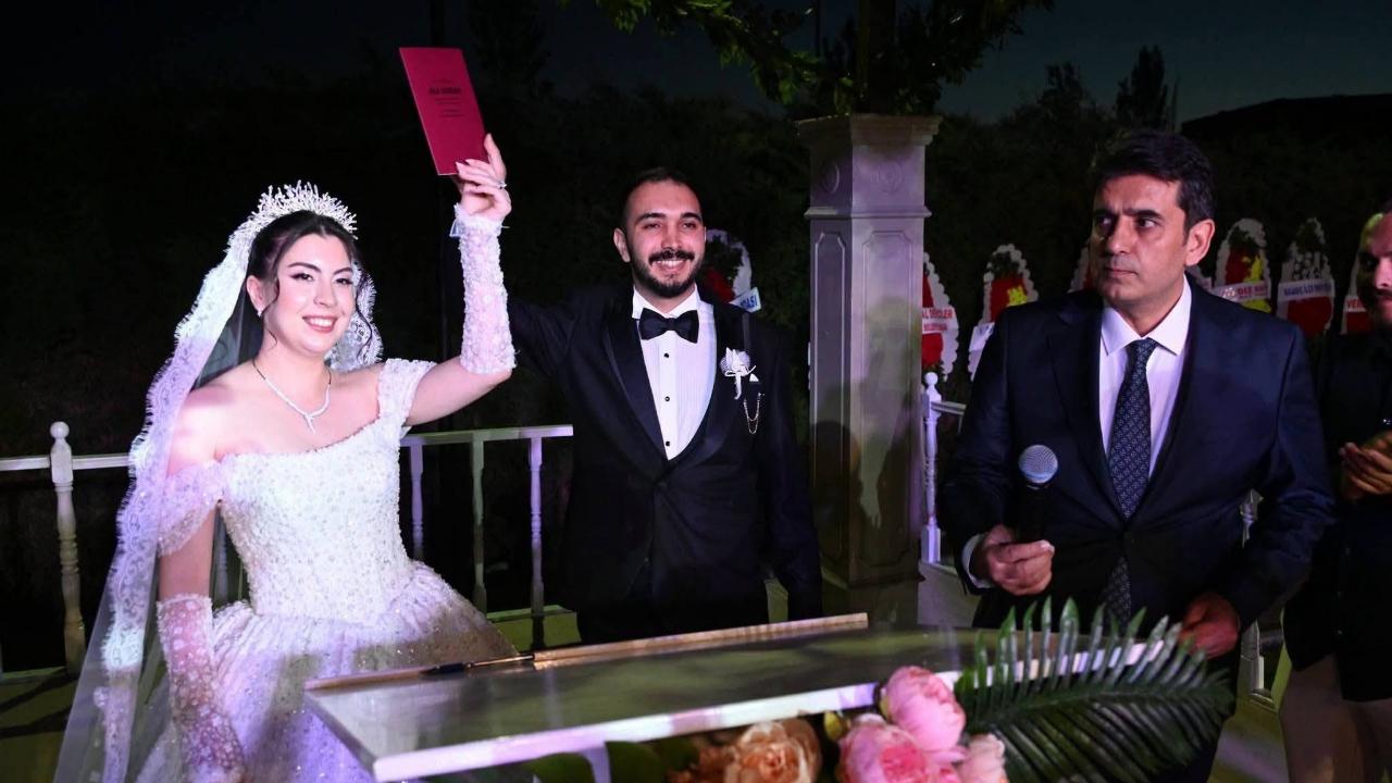 Burhaniye’de Emniyet Müdürünün mutlu günü