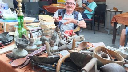 Burhaniye’de ikinci el mezatlarına ilgi arttı