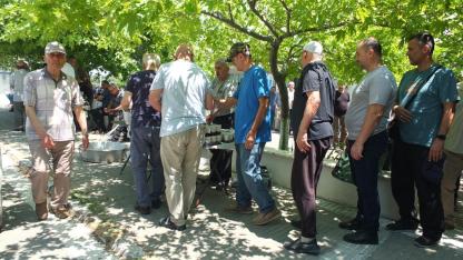 Burhaniye’de Pilav hayrı geleneği devam ediyor
