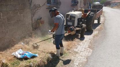 Burhaniye'nin Her Noktasında Aralıksız Temizlik Mesaisi