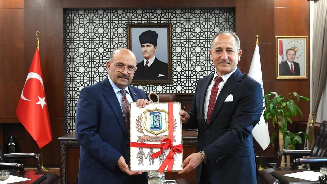 Ceza İnfaz Kurumu Personelinden Vali Ustaoğlu’na Ziyaret