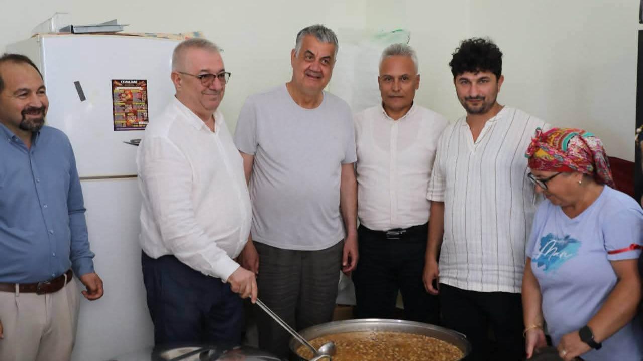 Edremit'te Muharrem Ayı dolayısıyla aşure ve lokma hayrı düzenlendi