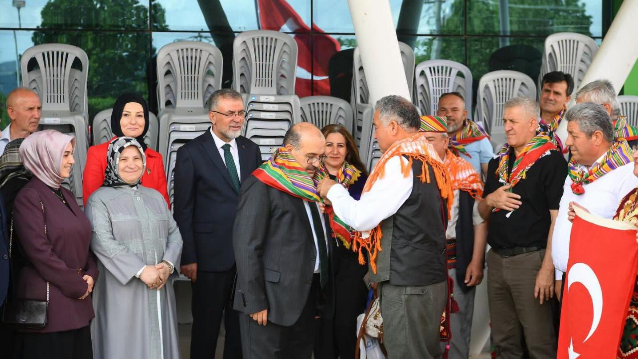 Kepsut'ta Kadın Emeği Festivali