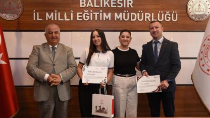 Kültürden Dile, Dilden Başarıya: Ödül Töreninde Gurur Dolu Anlar