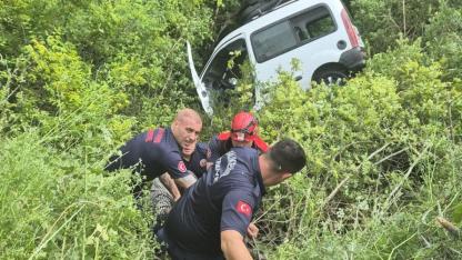Susurluk'ta Feci Kaza: Araçta Mahsur Kalan Sürücüyü İtfaiye Kurtardı