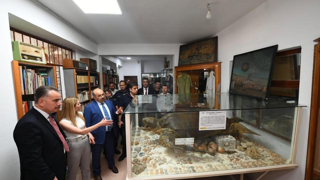 Vali Ustaoğlu'ndan Tahtakuşlar Etnografya Müzesi'ne Ziyaret